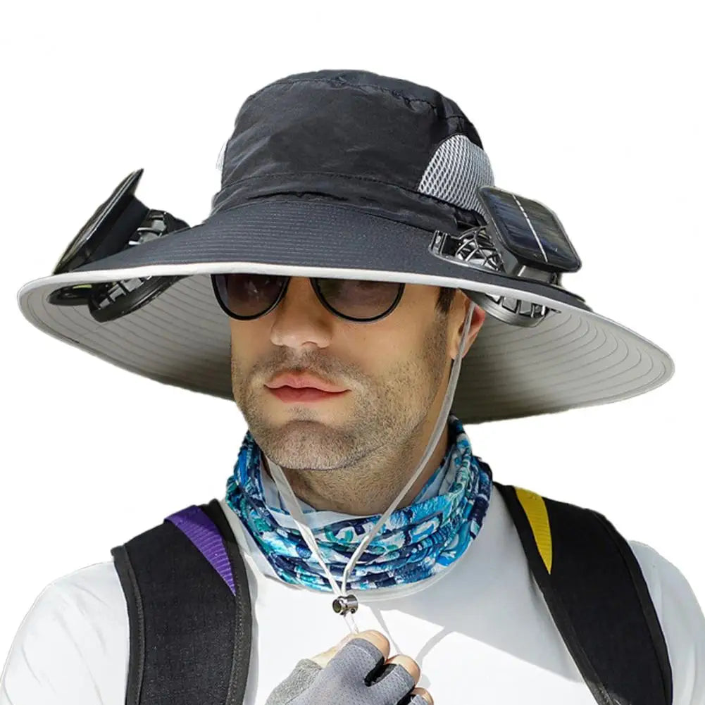 Voyera – Chapeau de soleil outdoor avec double ventilation – Large bord anti-UV, charge solaire ou USB, sangle coupe-vent